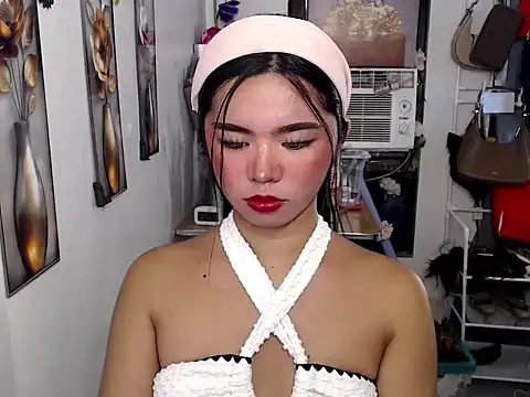 Snapshot of voganmarie chatting on 07-06-26, 07:49 voganmarie online show from 07-06-26, 07:49
