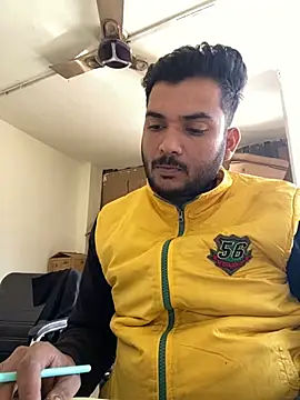 reyansh20134 online show from 02-05-26, 08:08