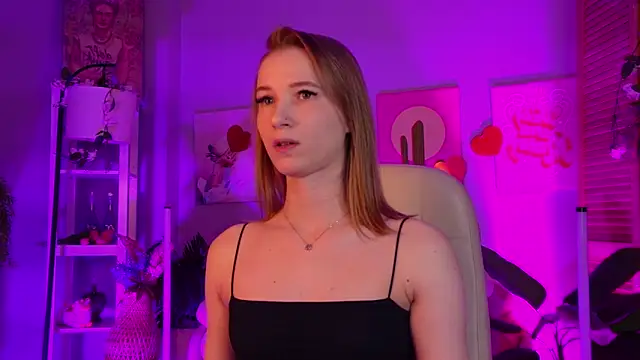 Megan Rodgers online show from 03-10-26, 05:40