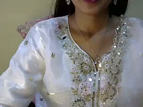 Snapshot of Shab_M chatting on 05-15-26, 09:05 Shab M online show from 05-15-26, 09:05