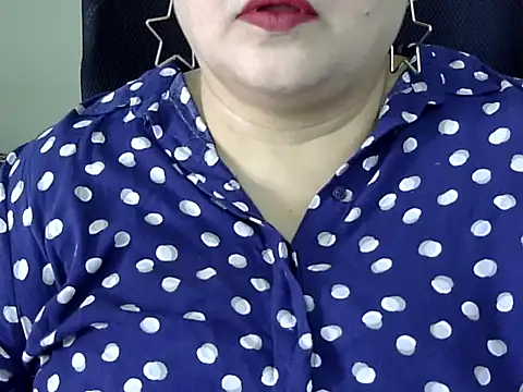 Snapshot of Soniya_Sha chatting on 05-22-26, 08:32 Soniya Sha online show from 05-22-26, 08:32