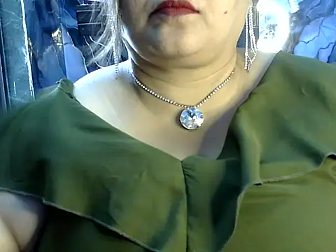 Snapshot of Soniya_Sha chatting on 06-25-26, 11:04 Soniya Sha online show from 06-25-26, 11:04