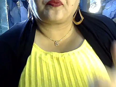 Snapshot of Soniya_Sha chatting on 06-27-26, 08:19 Soniya Sha online show from 06-27-26, 08:19
