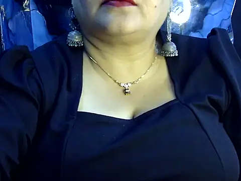 Snapshot of Soniya_Sha chatting on 06-30-26, 02:18 Soniya Sha online show from 06-30-26, 02:18