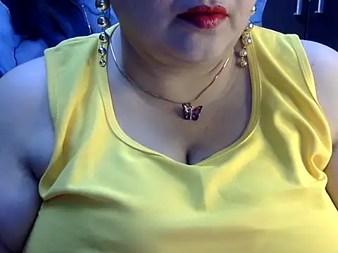 Snapshot of Soniya_Sha chatting on 08-06-26, 02:08 Soniya Sha online show from 08-06-26, 02:08