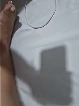 jimena2007 online show from 12-21-25, 06:53