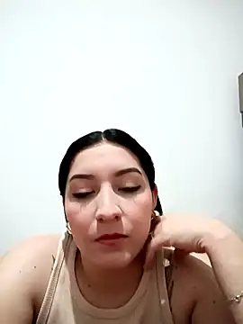 jade nevez9090 online show from 12-04-25, 02:54