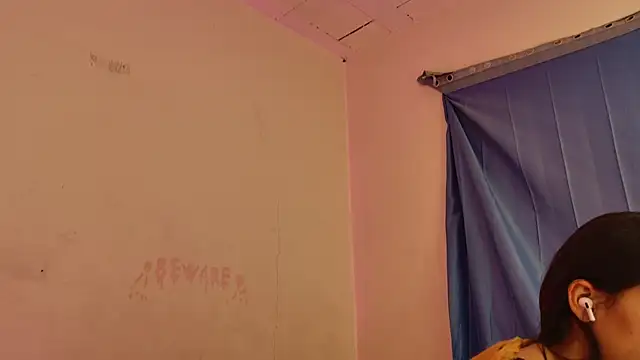 MoonLipsON- online show from 04-09-26, 08:31