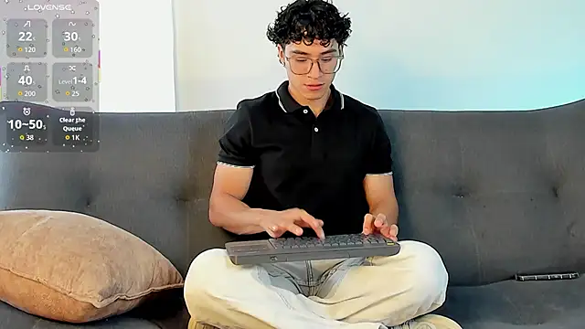 LittleMya  online show from 01-10-26, 12:29