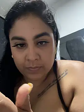 Snapshot of YenthCorona chatting on 07-14-26, 01:19 YenthCorona online show from 07-14-26, 01:19