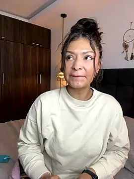 victoria   moon online show from 01-16-26, 06:45