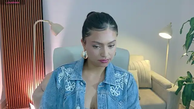victoria   moon online show from 07-24-26, 02:48