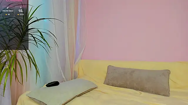 Ellen Foxks online show from 03-17-26, 01:43