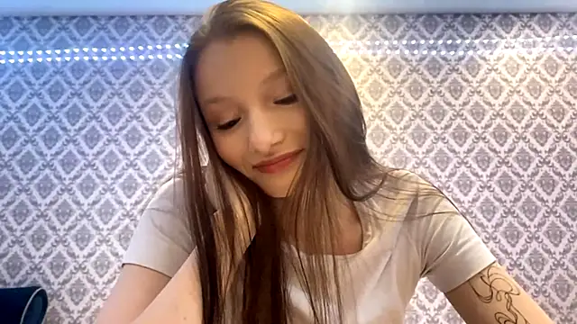 Cleonoth2o online show from 12-05-25, 06:37