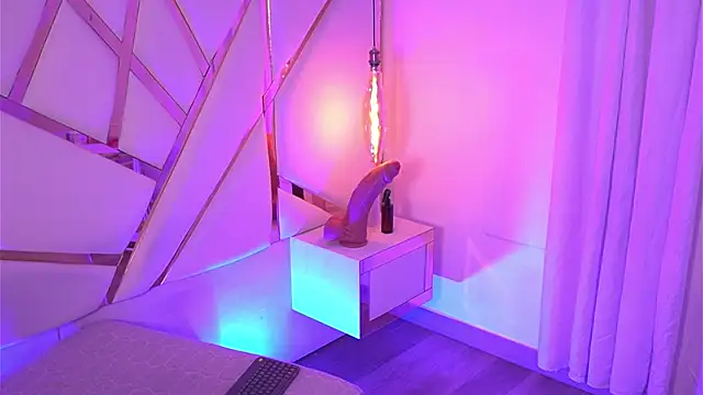Sophie-velvet online show from 05-22-26, 08:03