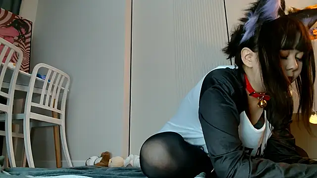 Snapshot of minji_snow chatting on 06-05-26, 12:55 minji snow online show from 06-05-26, 12:55