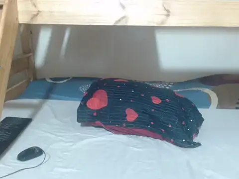 Phoenix Curvelicious online show from 12-17-25, 12:05