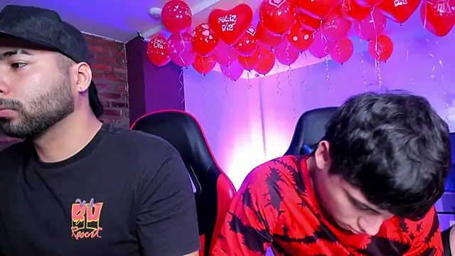 HotThreesoome online show from 02-19-26, 12:12