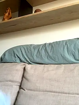 Redwood0000 online show from 12-04-25, 02:48