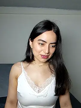 saasha Petit online show from 03-09-26, 10:52