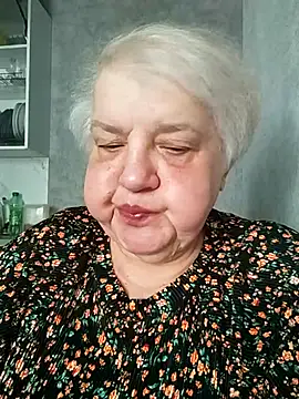 Snapshot of HapinessLovee chatting on 05-15-26, 07:15 HapinessLovee online show from 05-15-26, 07:15