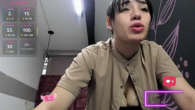 Kiara Fox   online show from 02-11-26, 08:14