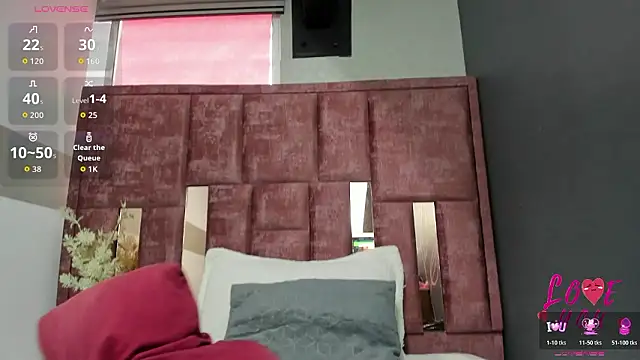 Kiara Fox   online show from 03-05-26, 08:05