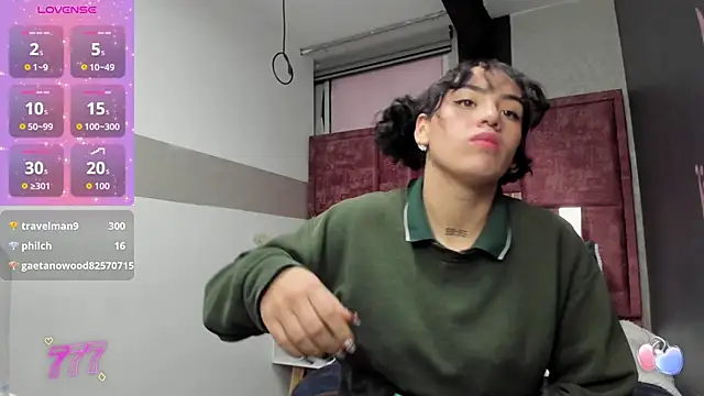 Kiara Fox   online show from 04-21-26, 01:42