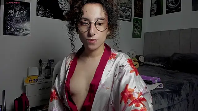 little  ammy online show from 03-06-26, 05:48