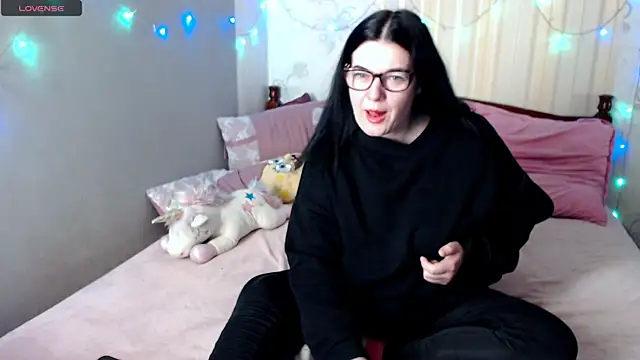 SashaBond online show from 02-15-26, 04:09