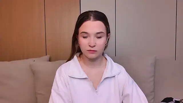 Lina Sinerz online show from 03-16-26, 08:46