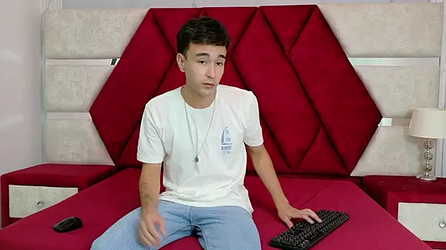 KathyAiden online show from 01-05-26, 06:55