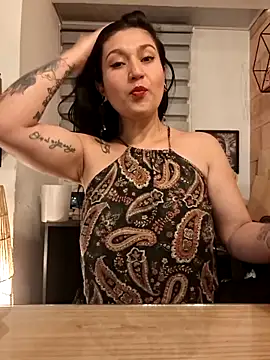 Magenta Moon online show from 06-12-26, 11:35