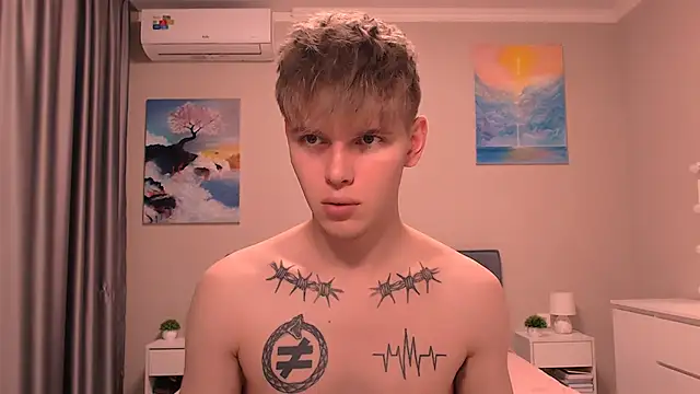 Fredd Xanders online show from 12-14-25, 06:56