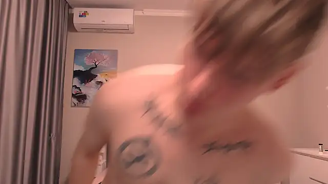 Fredd Xanders online show from 12-19-25, 05:20