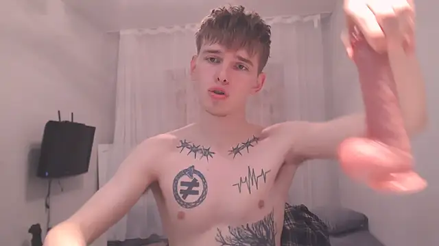 Snapshot of Fredd_Xanders chatting on 06-03-26, 02:33 Fredd Xanders online show from 06-03-26, 02:33