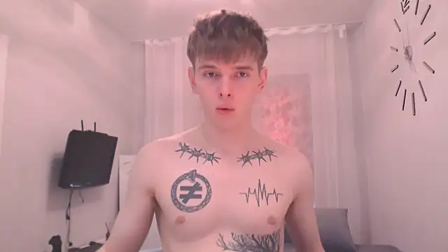 Snapshot of Fredd_Xanders chatting on 06-05-26, 02:29 Fredd Xanders online show from 06-05-26, 02:29