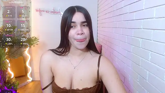 Snapshot of Ninna_tay chatting on 12-20-25, 12:01 Ninna tay online show from 12-20-25, 12:01