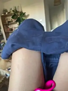 Snapshot of Deborahoff chatting on 01-11-26, 11:59 Deborahoff online show from 01-11-26, 11:59