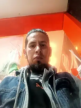 Snapshot of Rastica17 chatting on 01-08-26, 05:43 Rastica17 online show from 01-08-26, 05:43