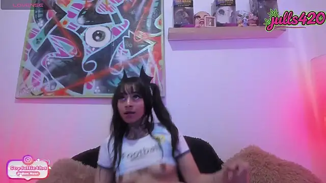 Julls420  online show from 06-13-26, 09:13