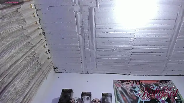 Julls420  online show from 06-30-26, 03:29