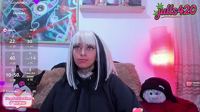 Julls420  online show from 07-06-26, 10:23