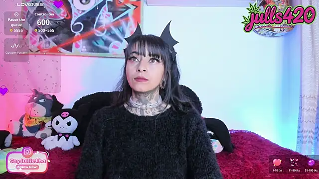 Julls420  online show from 07-26-26, 02:20