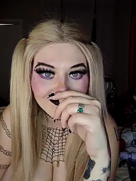 SpiderRose online show from 12-15-25, 06:01