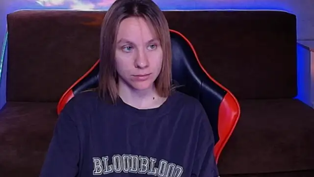 MiaBun1 online show from 06-14-26, 03:08