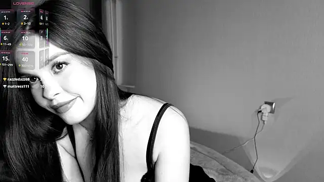 Snapshot of MoonJoyce chatting on 01-13-26, 03:28 MoonJoyce online show from 01-13-26, 03:28