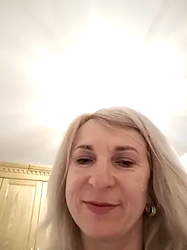 AhlyssaLove1155 online show from 04-19-26, 06:10