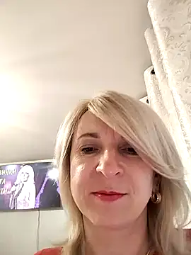 Snapshot of AhlyssaLove1155 chatting on 04-22-26, 04:52 AhlyssaLove1155 online show from 04-22-26, 04:52