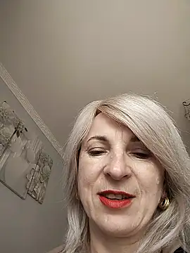Snapshot of AhlyssaLove1155 chatting on 06-07-26, 12:53 AhlyssaLove1155 online show from 06-07-26, 12:53
